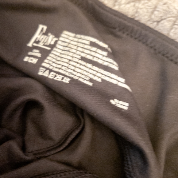 *3/$30* Felina Super Soft Lightweight Leggings Black -S - Picture 3 of 3